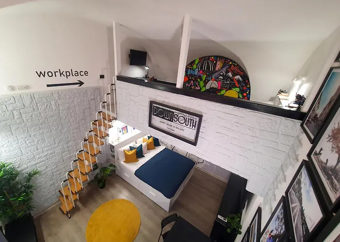 Downsouth With Mezzanine - Historic Center Appartement